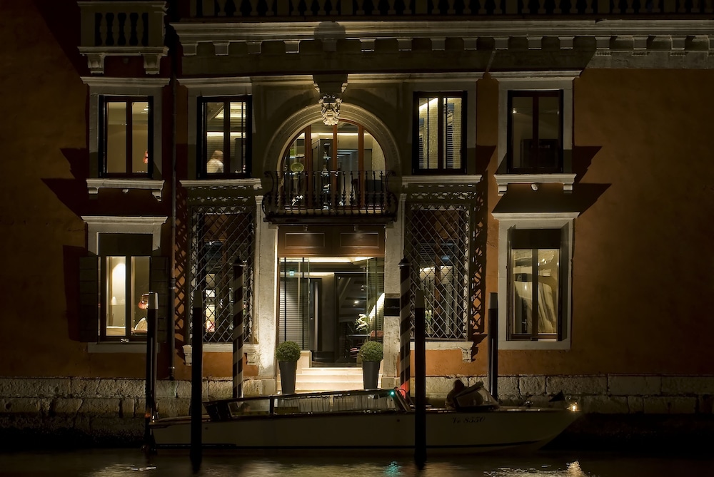 PALAZZO BARBARIGO SUL CANAL GRANDE 1/44