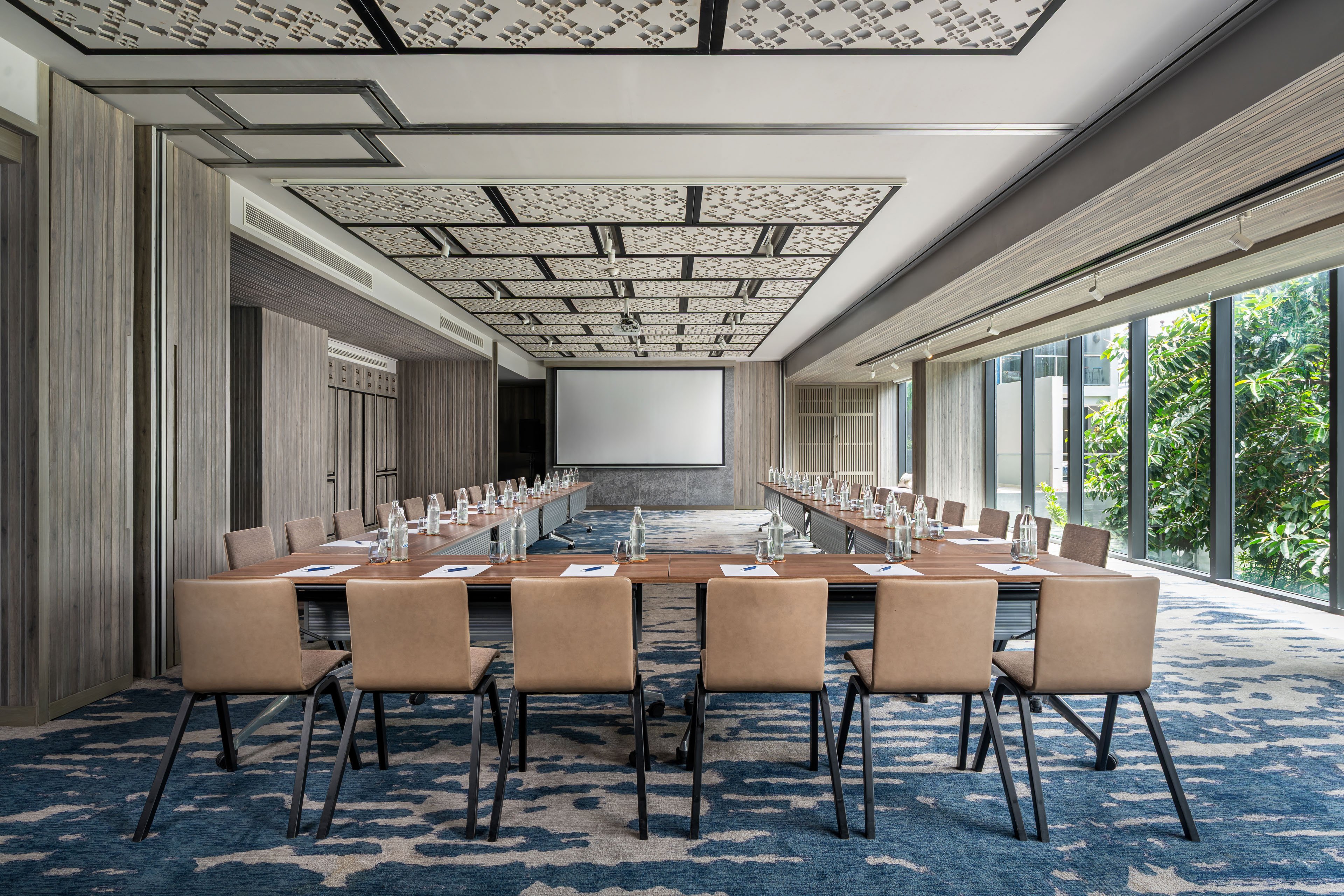 Hotel Indigo Phuket Patong 69/84