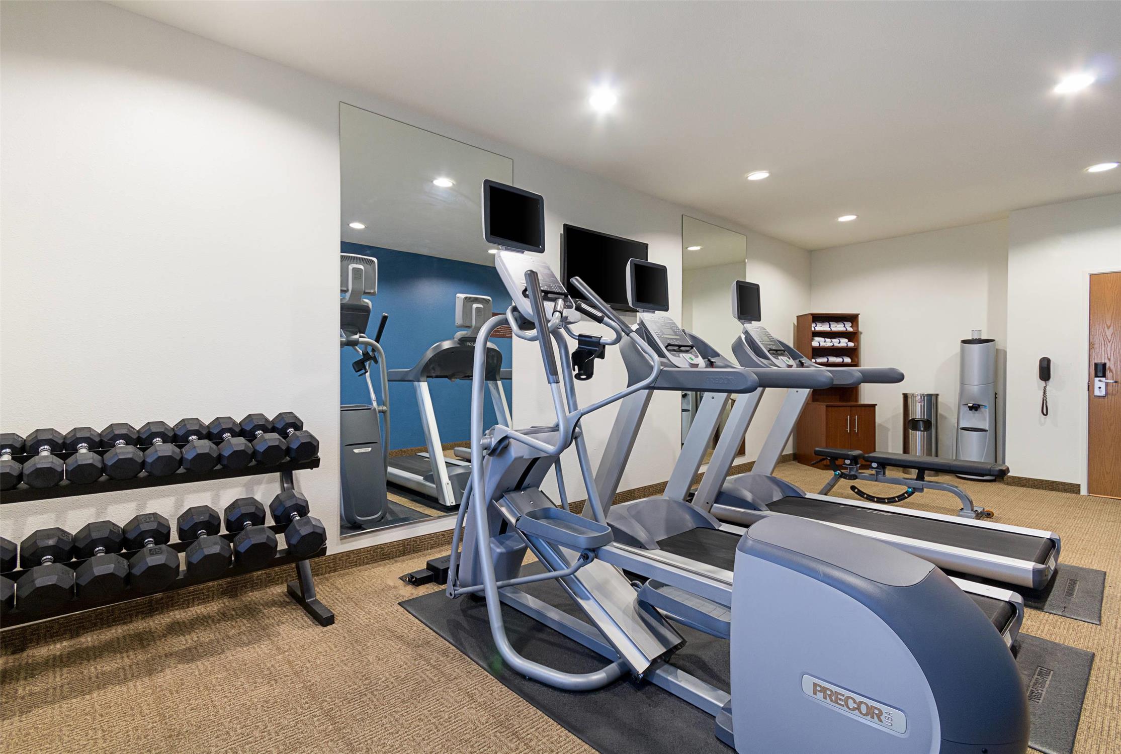 Comfort Inn Barboursville near Huntington Mall area 4/19