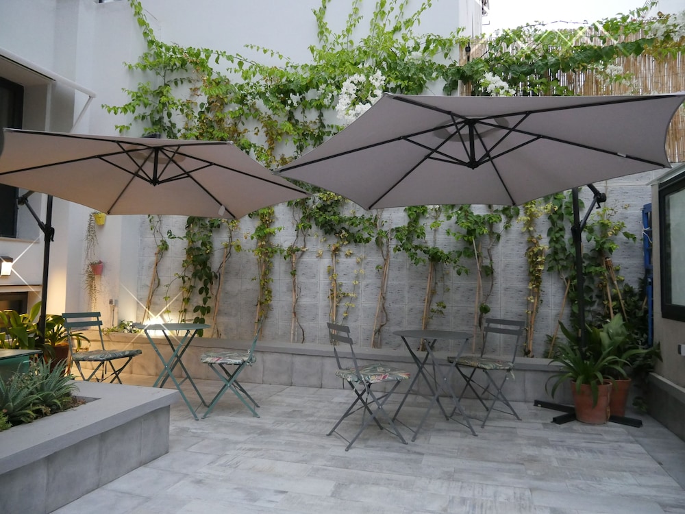 GARDENIA BOUTIQUE HOTEL 37/43