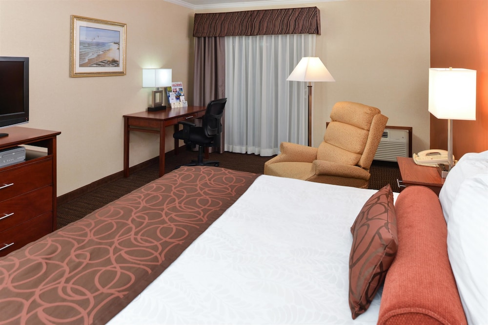 Best Western Plus Landmark Inn 16/34