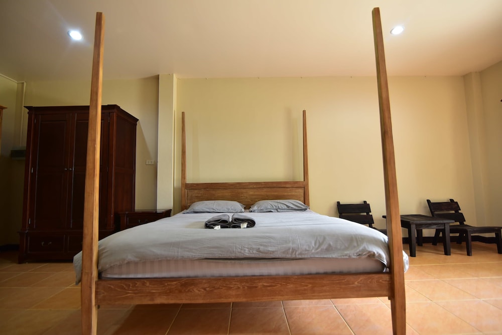 Baan Chai Lay Apartment 9/23