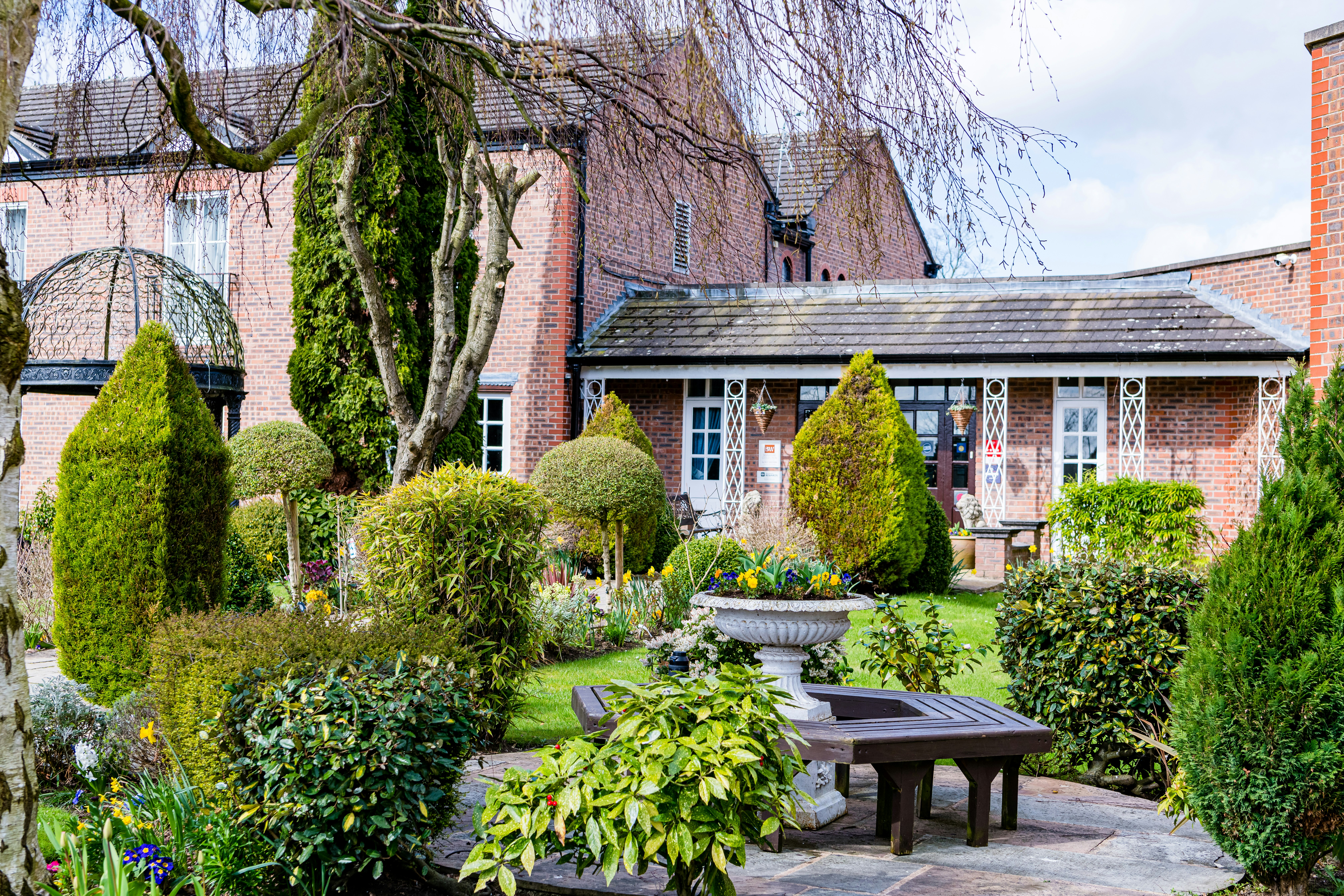 Rossett Hall Hotel 74/78