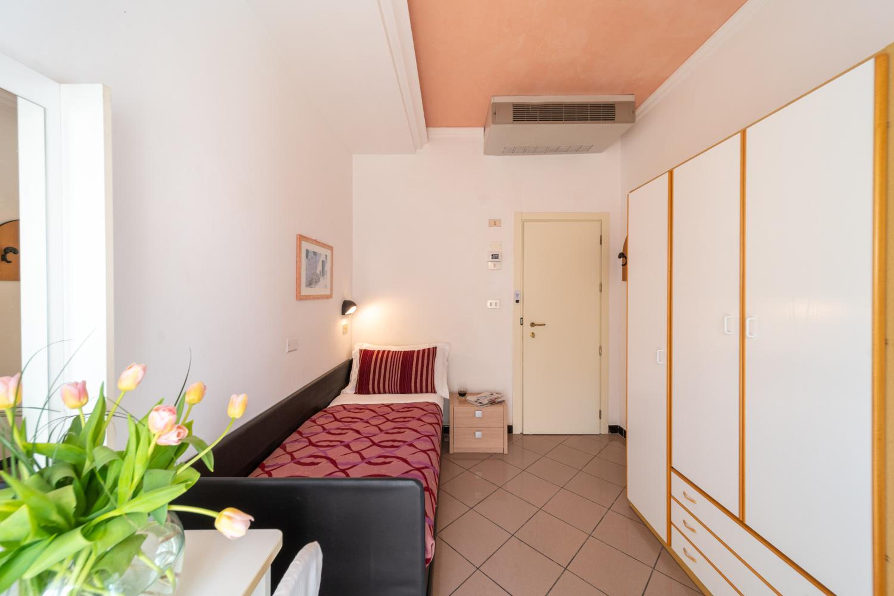 Hotel Ancora 6/40