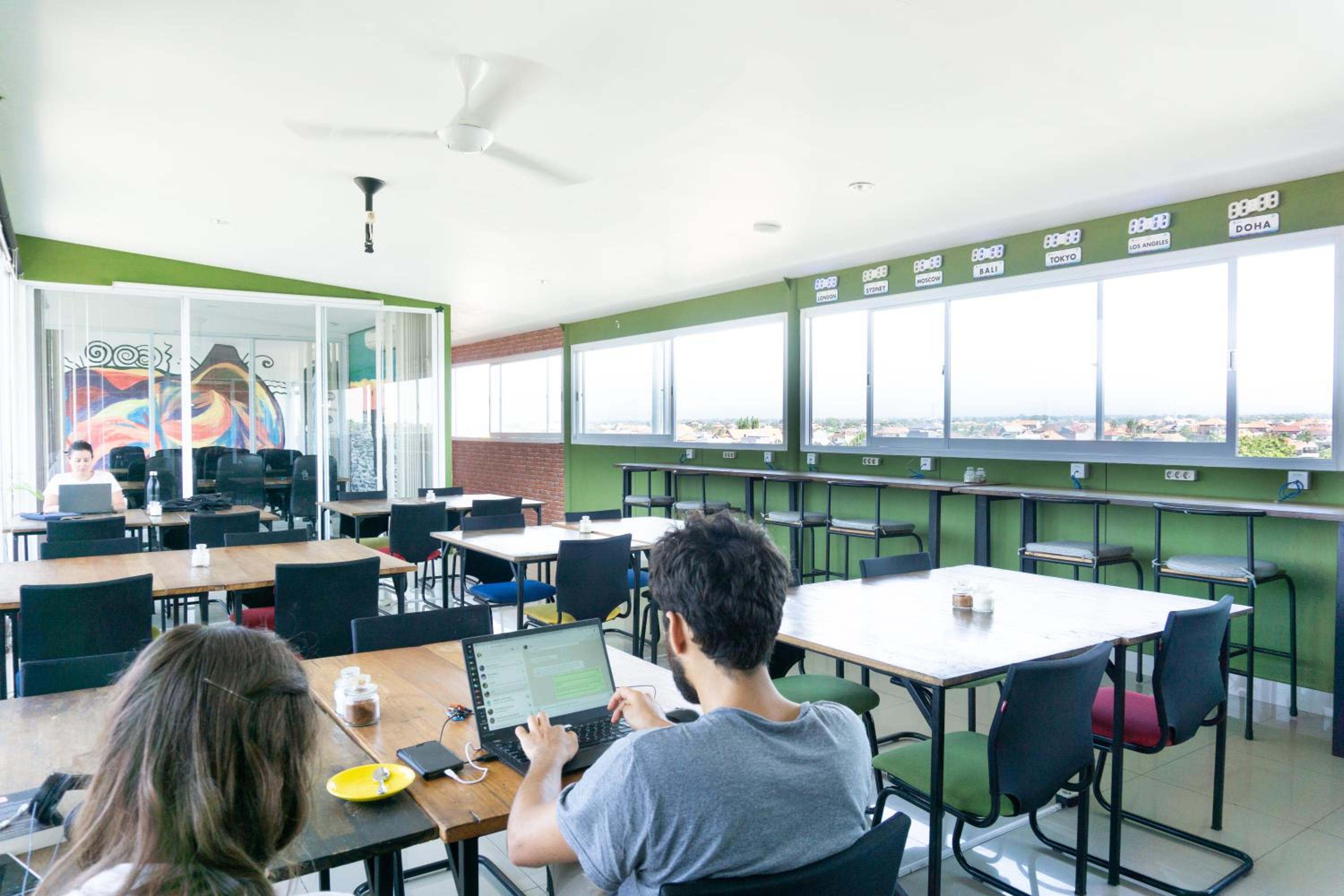 Matra Coliving & Coworking Space 31/37