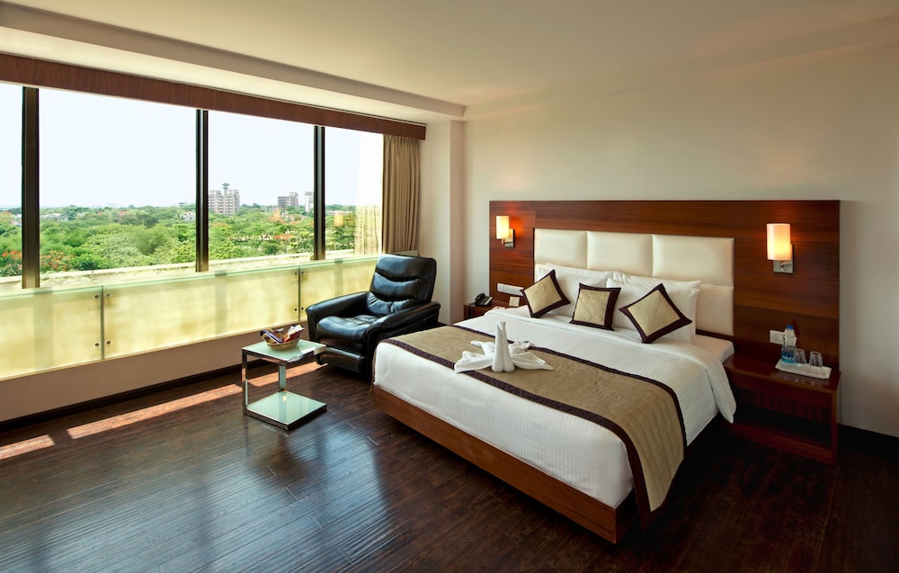 HOTEL SANDY'S TOWER 24/63