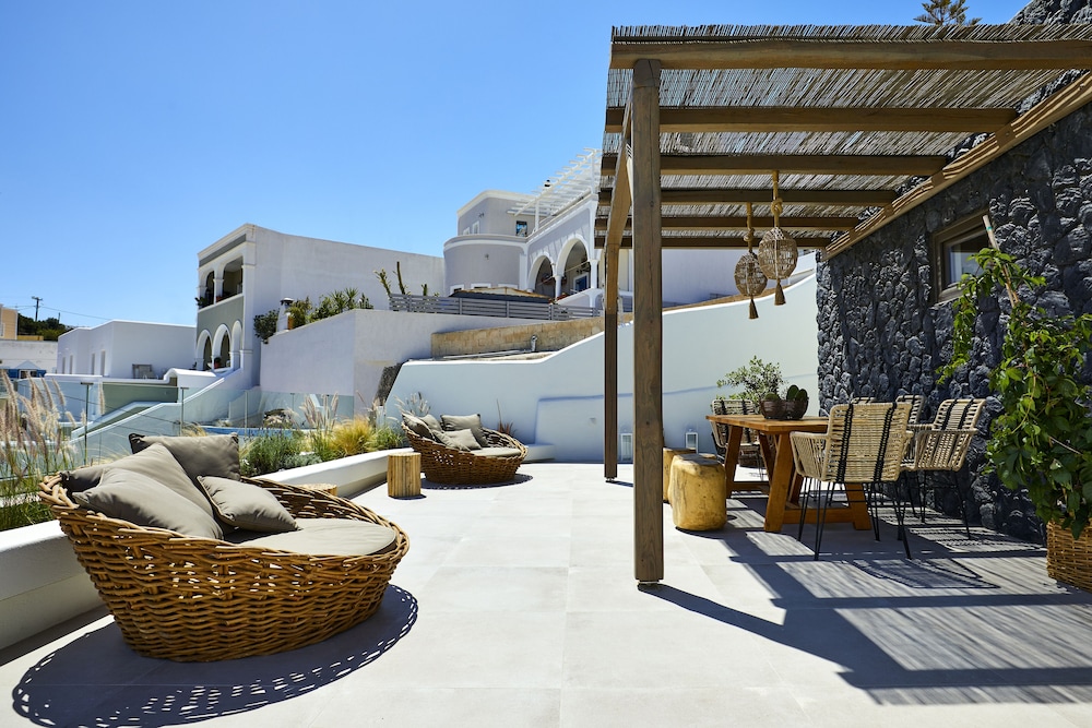 Floria Suites 44/46
