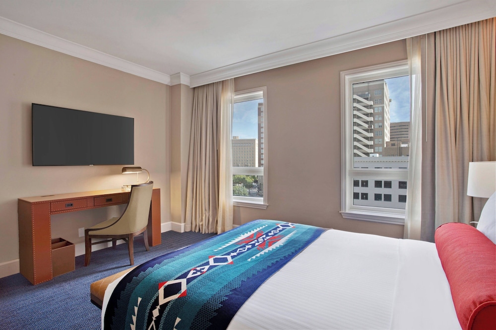Deluxe, King Bed, Hotel Paso Del Norte Autograph Collection 2/5