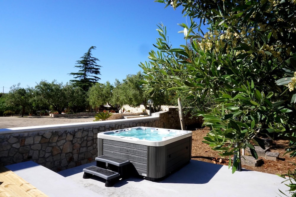 Villa Nucci 40/48