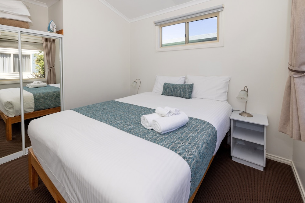 Middleton Beach Holiday Park 16/50