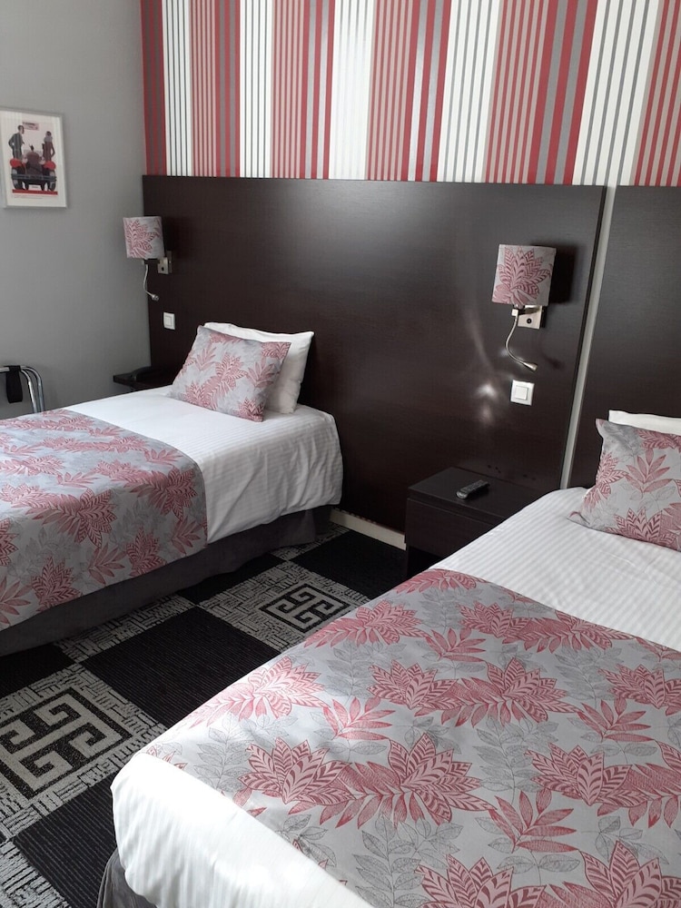 Hotel Le Charleston 16/75