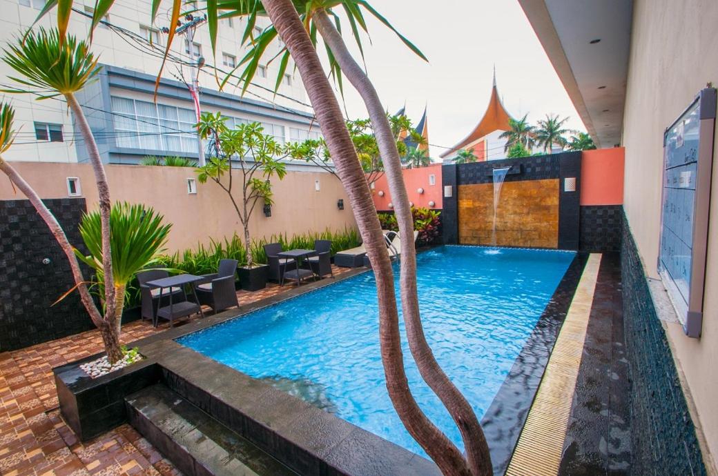 DAIMA HOTEL 54/55