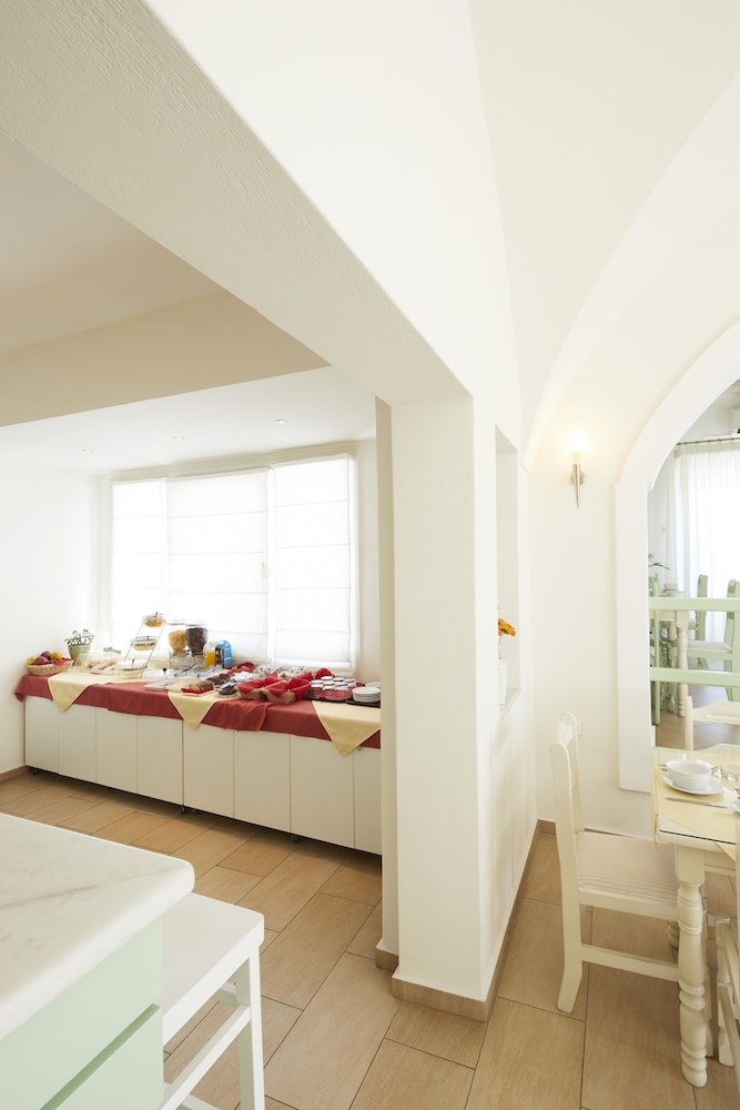 Nissos Thira Hotel 27/62