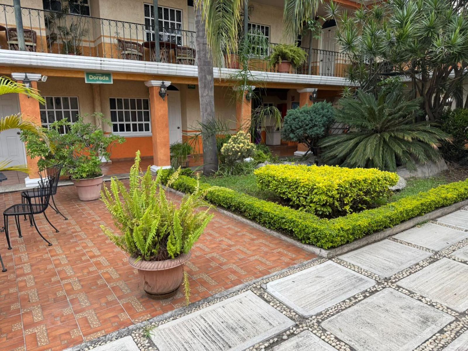 Hotel Mezvall 23/34