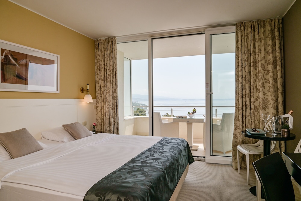 Hotel Laurus 14/82