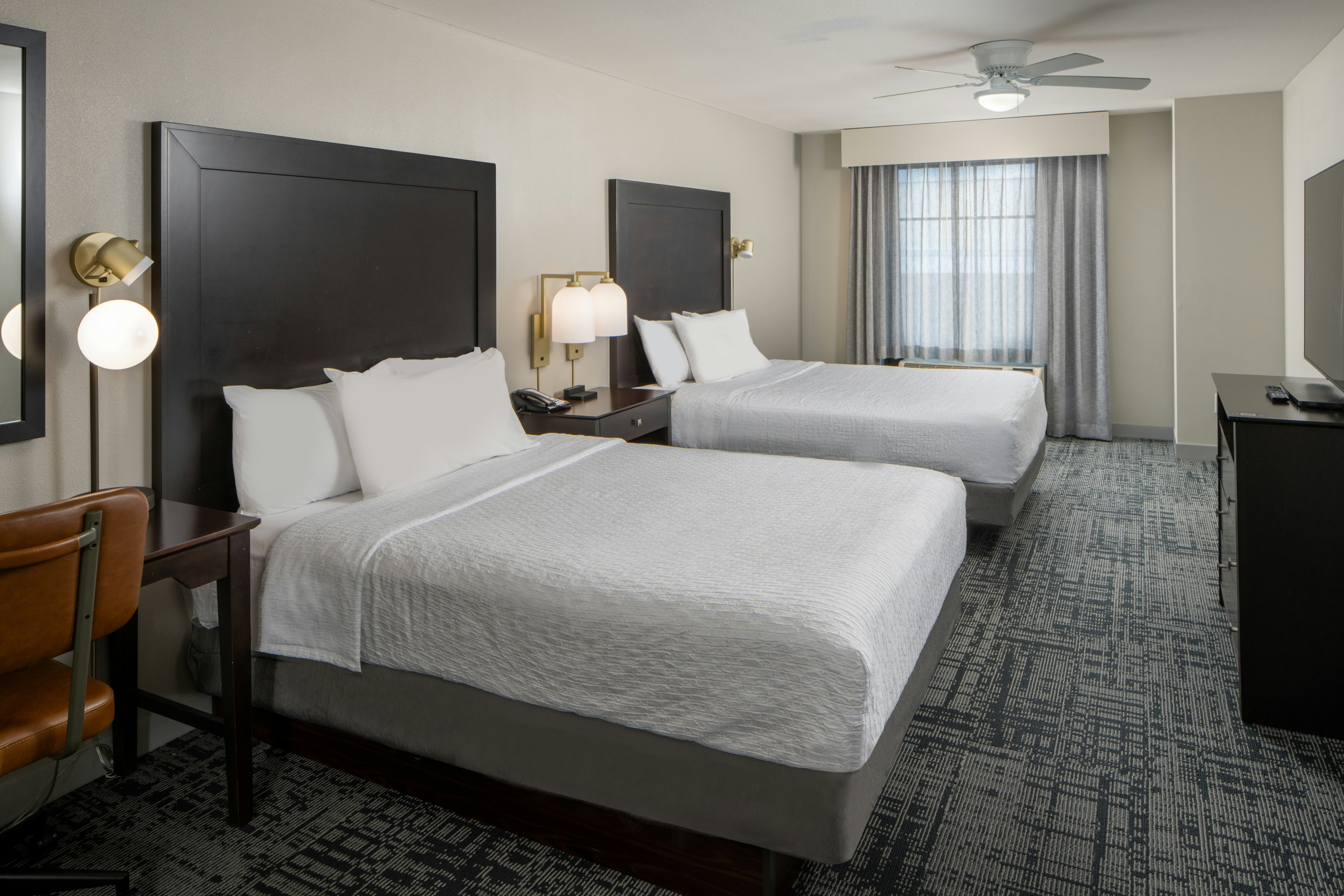 1 BEDROOM, SUITE, 2 QUEEN BEDS