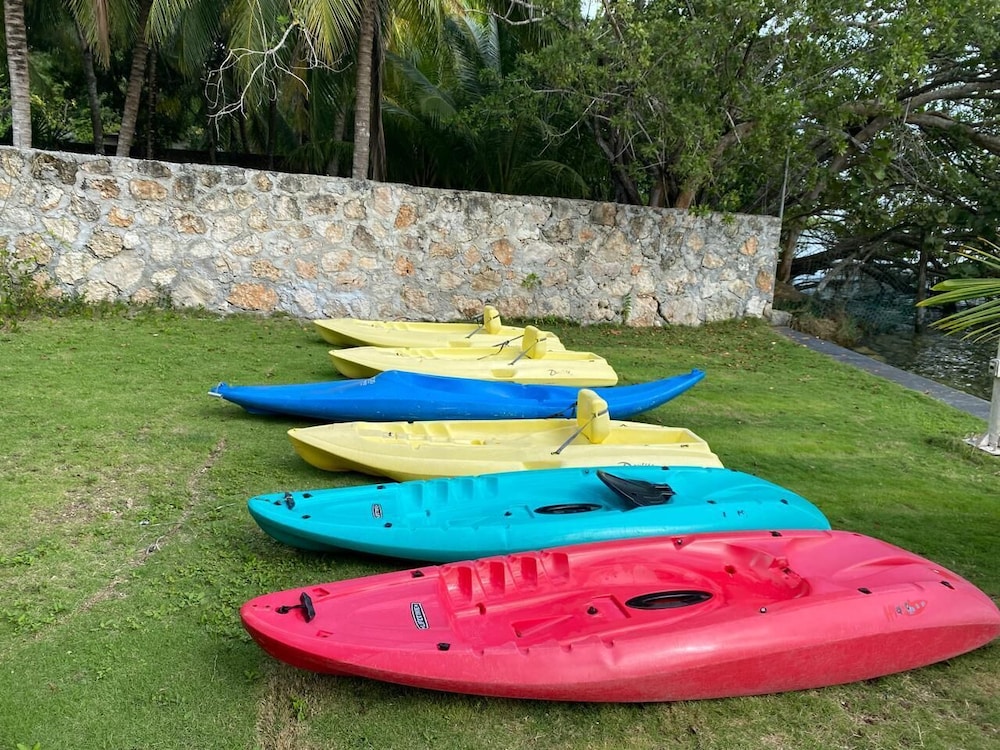 Coras Place Bacalar 36/64