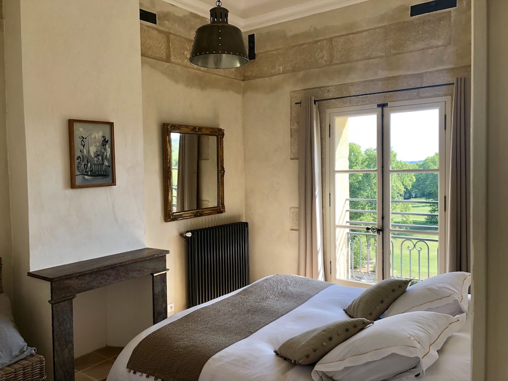 Le Chateau de Pondres 30/68