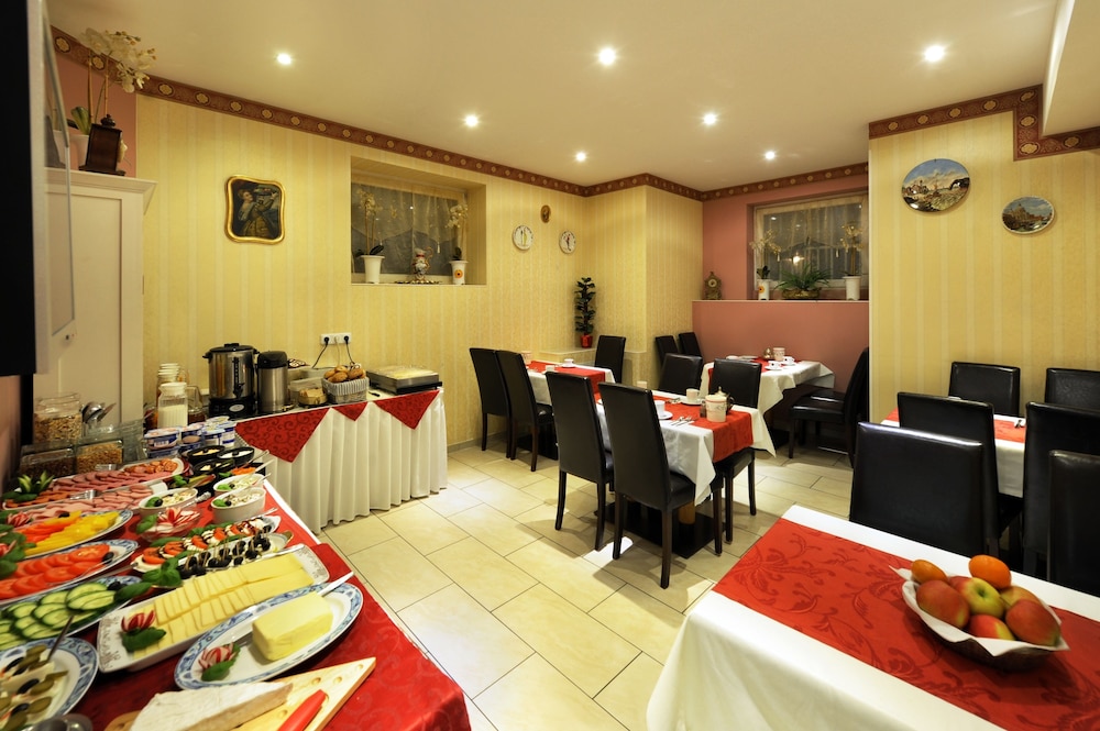 Fair Hotel Villa Diana Westend 54/65