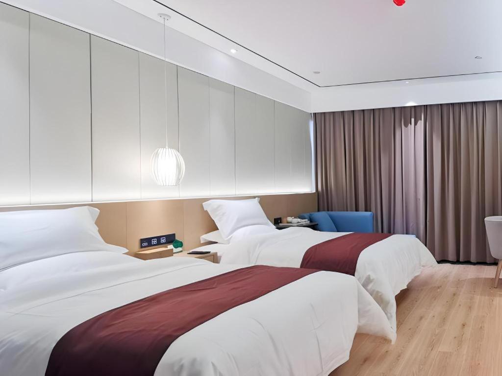 GYA Jurong Yinglun International Hotel 12/49