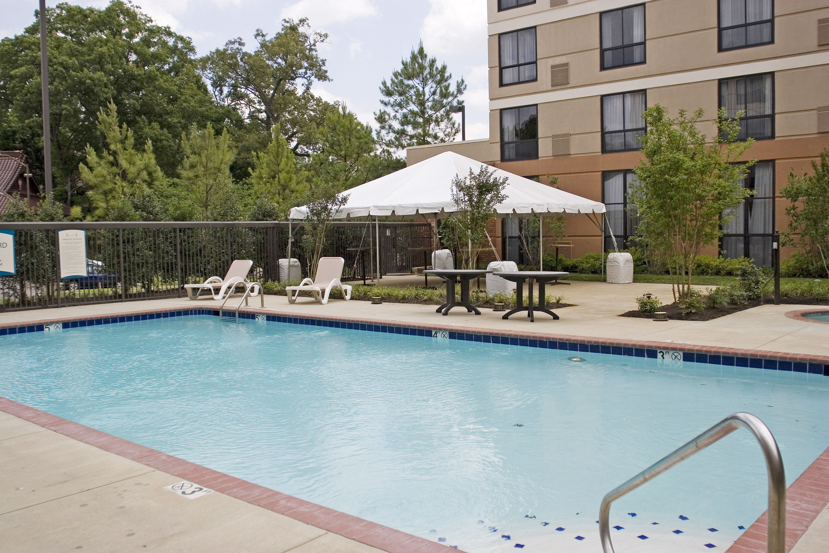 Staybridge Suites Memphis-Poplar Ave East 73/73