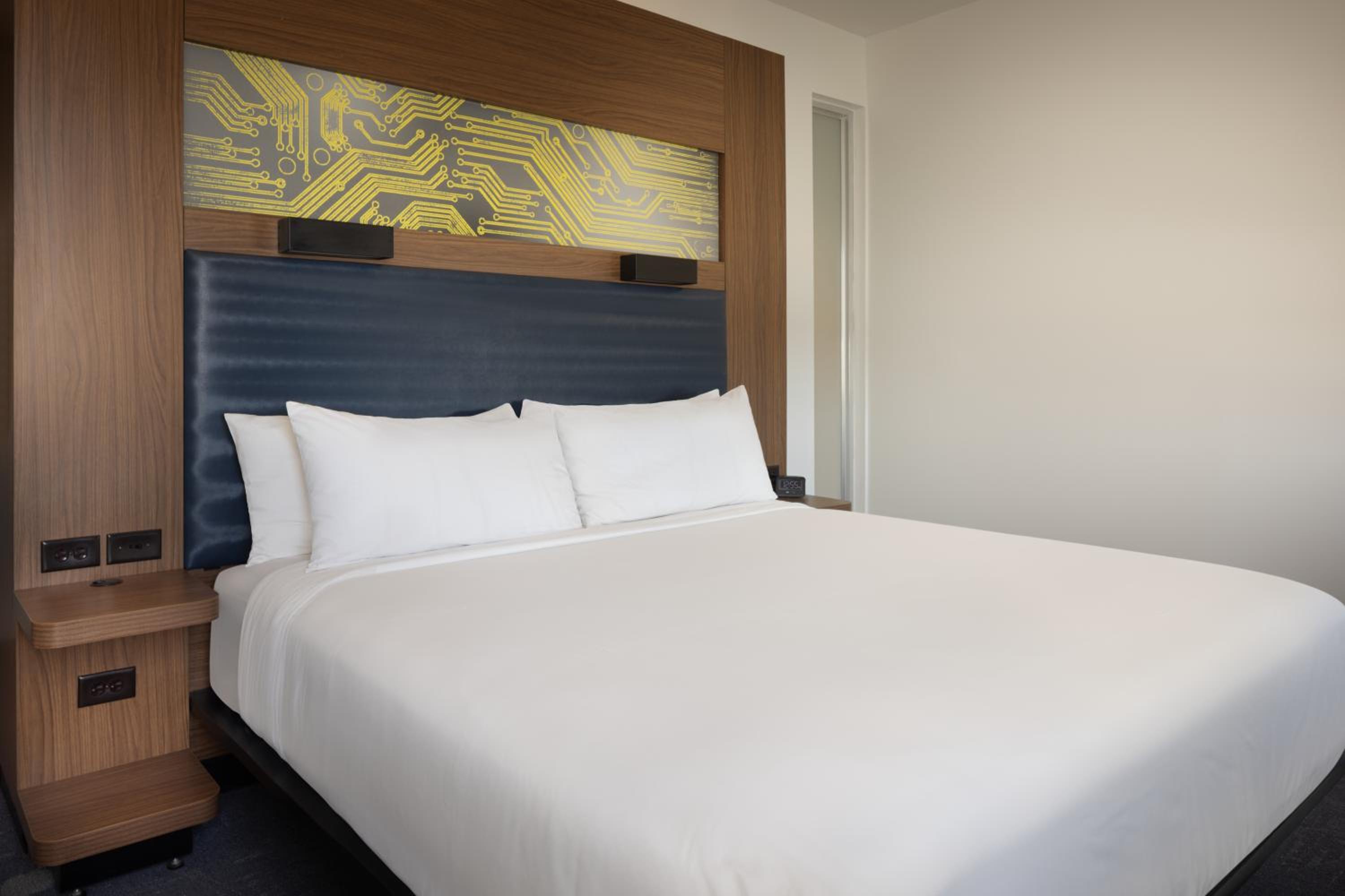 Room at Aloft Wichita, WICHITA - KS