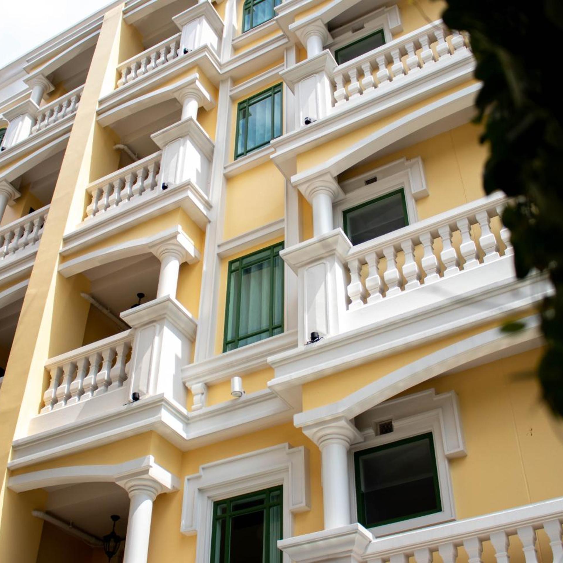 Siri Grand Bangkok Hotel 1/50