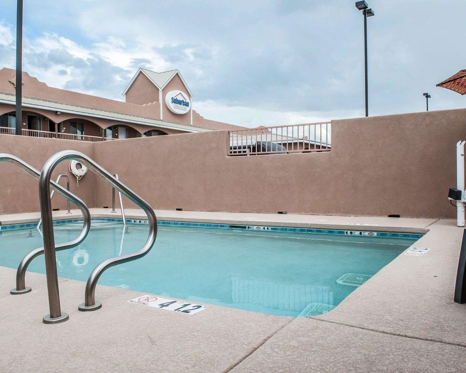 Suburban Studios Alamogordo 10/10