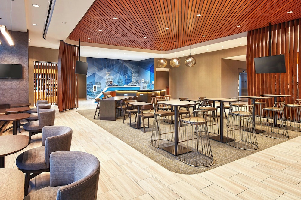 SpringHill Suites by Marriott Los Angeles Downey 34/42
