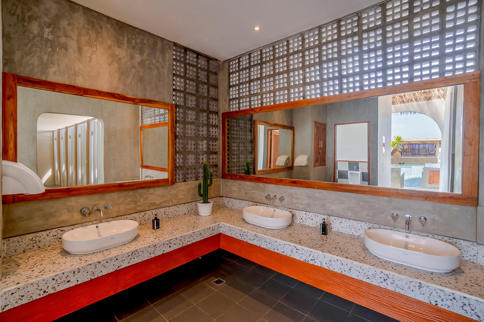 Roomates Beach Hostel Canggu by Ini Vie Hospitality 40/41