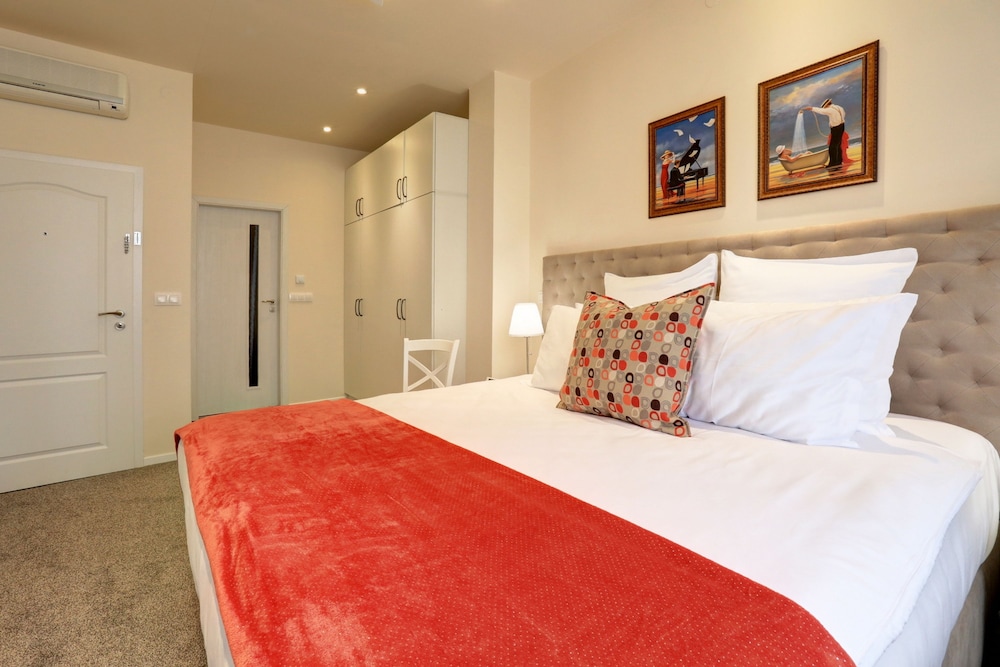 City Boutique Inn 4/50