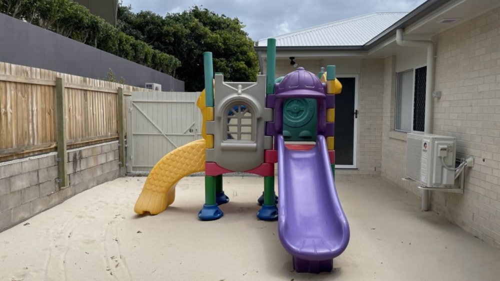 ON THE BEACH RESORT BRIBIE ISLAND 22/50