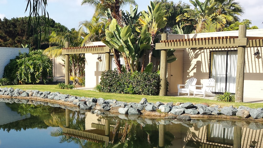 Paradise Point Resort and Spa 4/34
