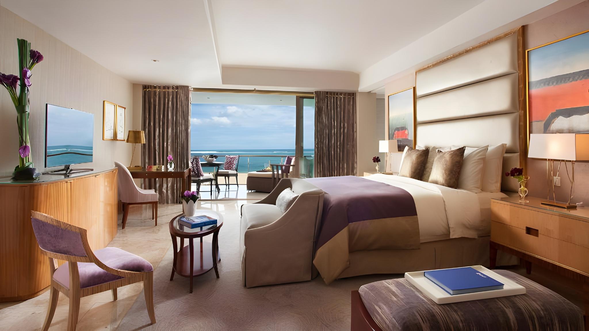 THE BARON SUITE (BEACHFRONT VIEW)