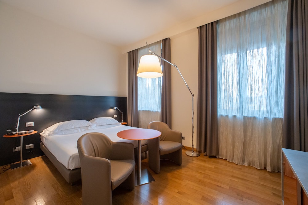 Hotel Annunziata 38/77