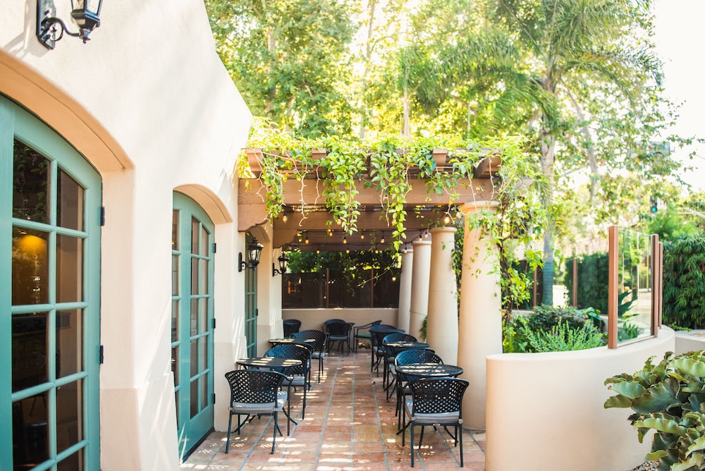 Inn By The Harbor in SANTA BARBARA - CA