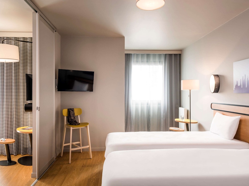 Adagio Access Colombes La Defense 18/55