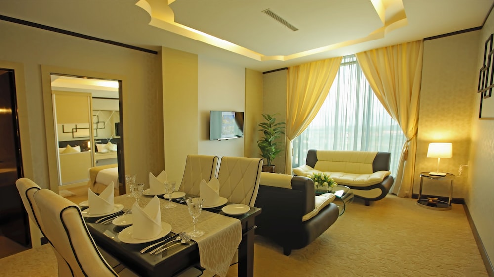 Casuarina At Meru 41/66
