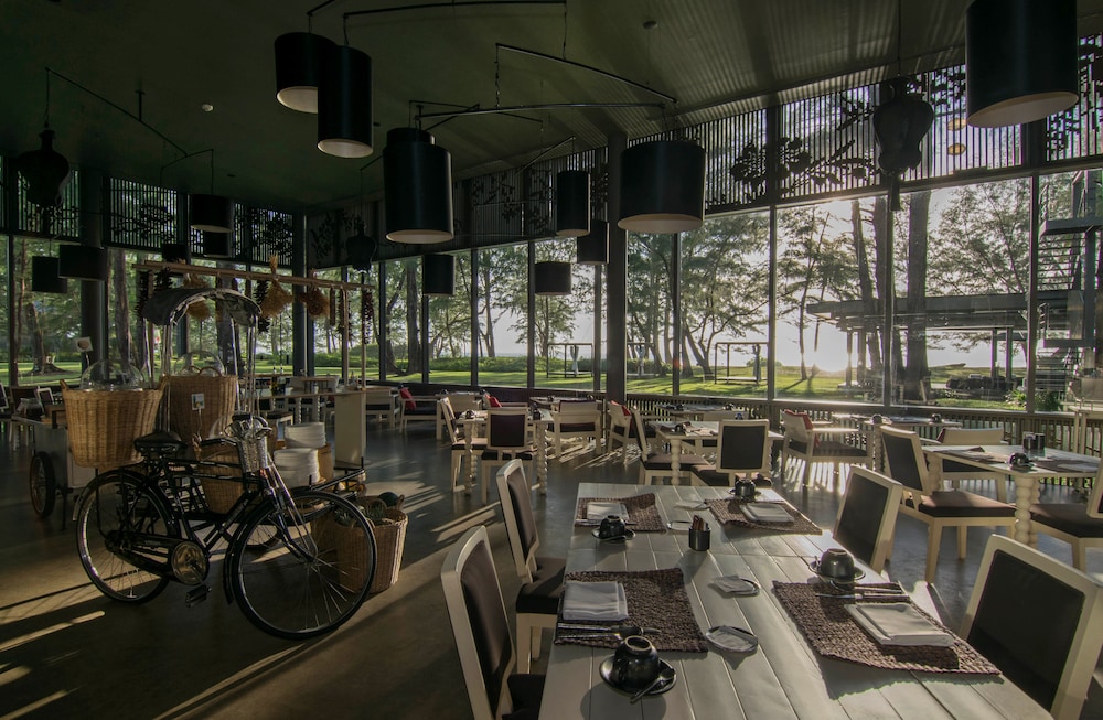 Sala Phuket Mai Khao Beach Resort 35/50