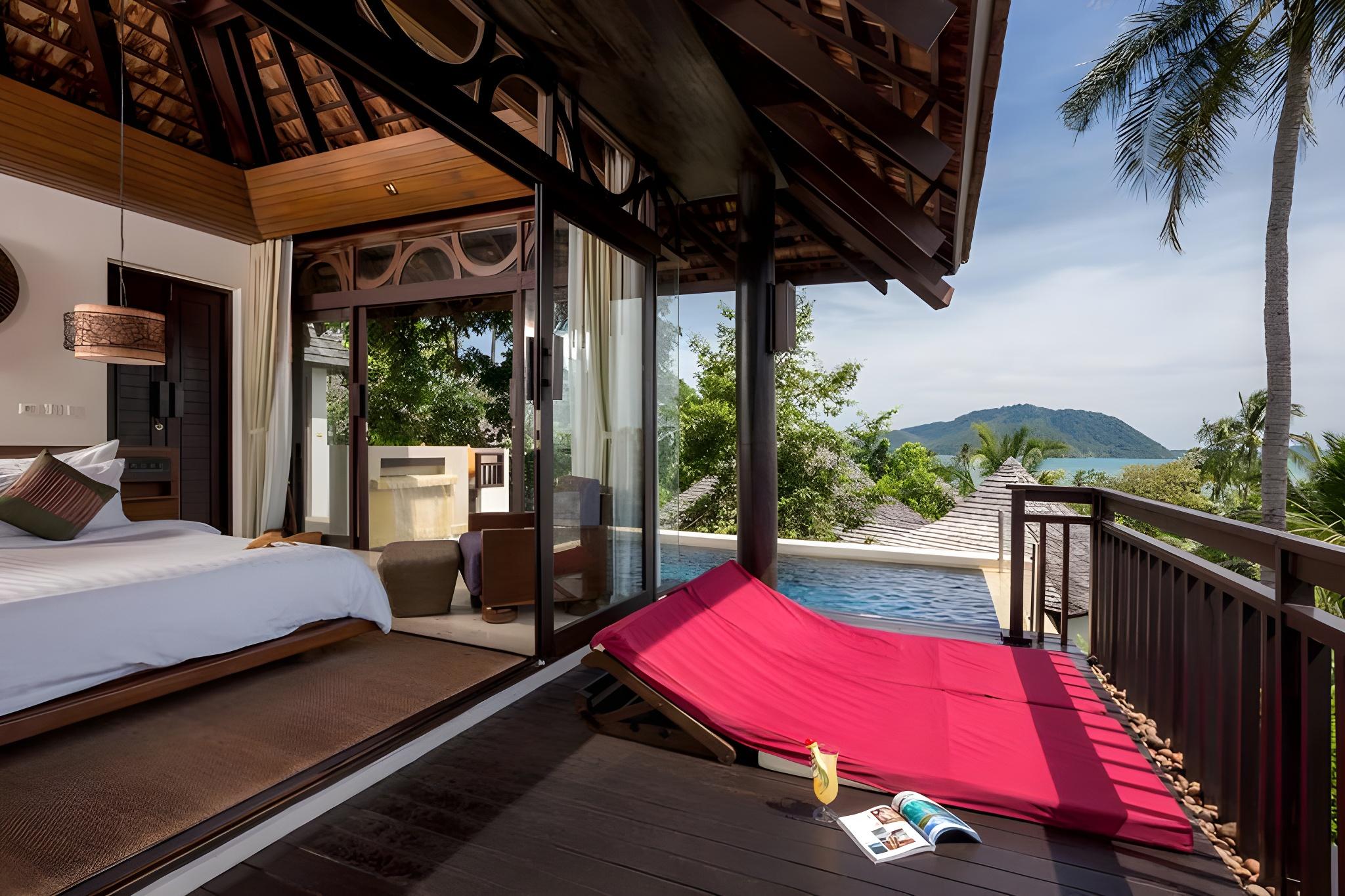 Prime, Pool, Villa
