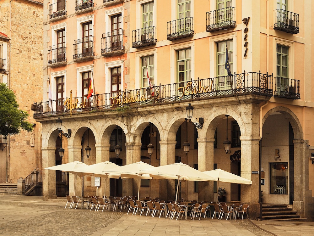 Infanta Isabel Hotel 6/64