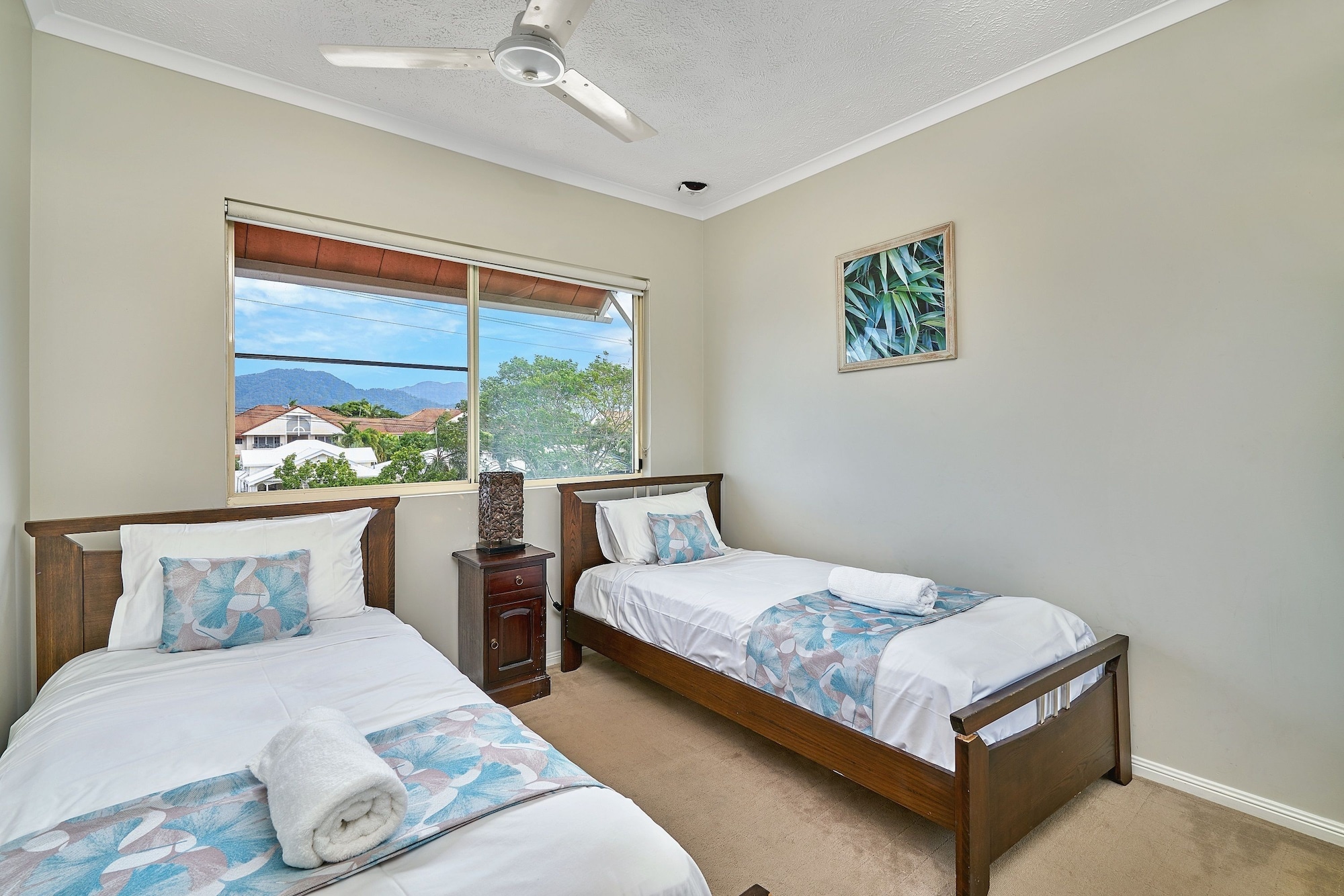 3 Bedrooms, Family, Apartment, 2 Queen and Twin Beds, 2 Bathrooms