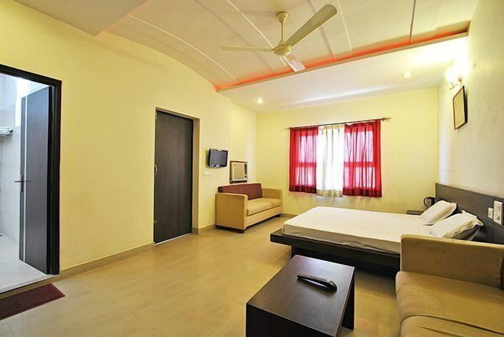 Classic 7 Hotel &amp; Restaurant 13/43