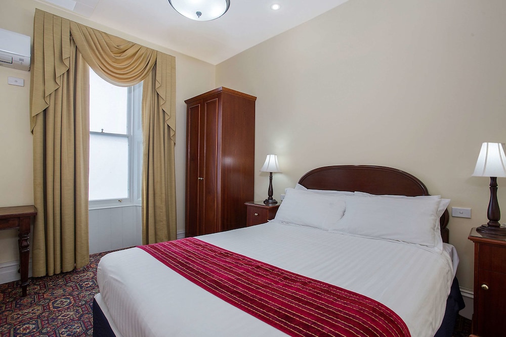 Quality Hotel Bentinck 10/35