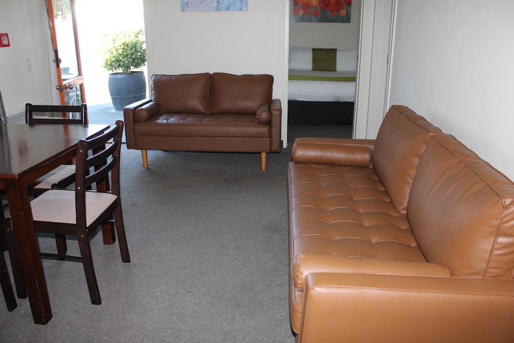 Gladstone Motel Nelson 23/42