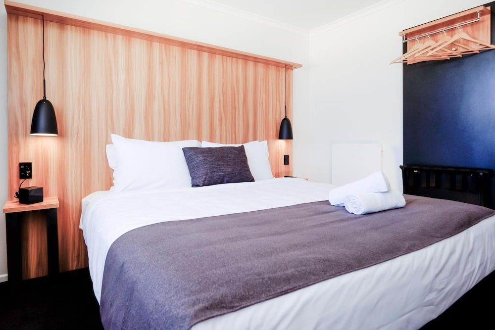 No. 9 Hotel, Auckland 13/60