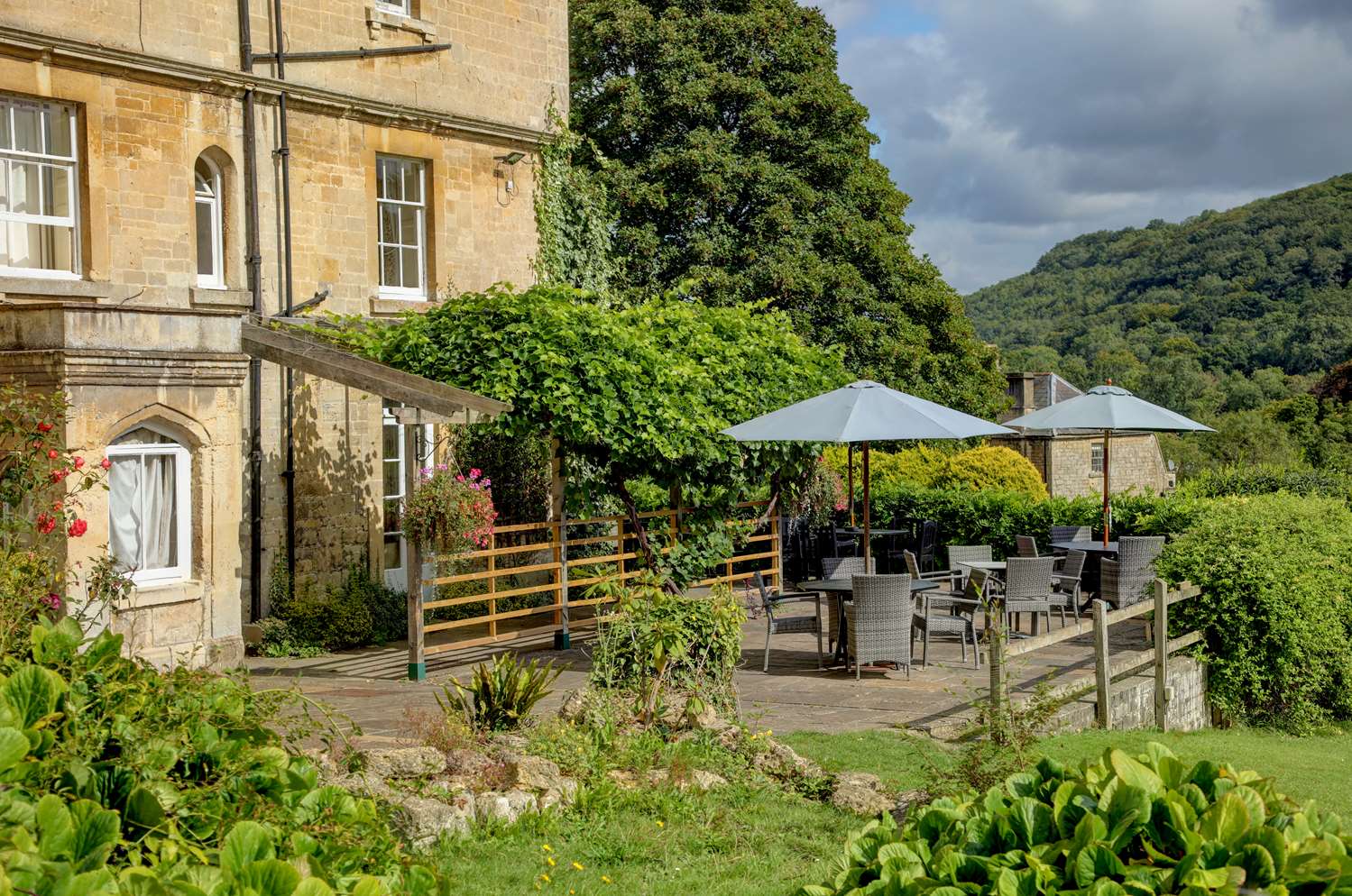 Best Western Limpley Stoke Hotel 45/48