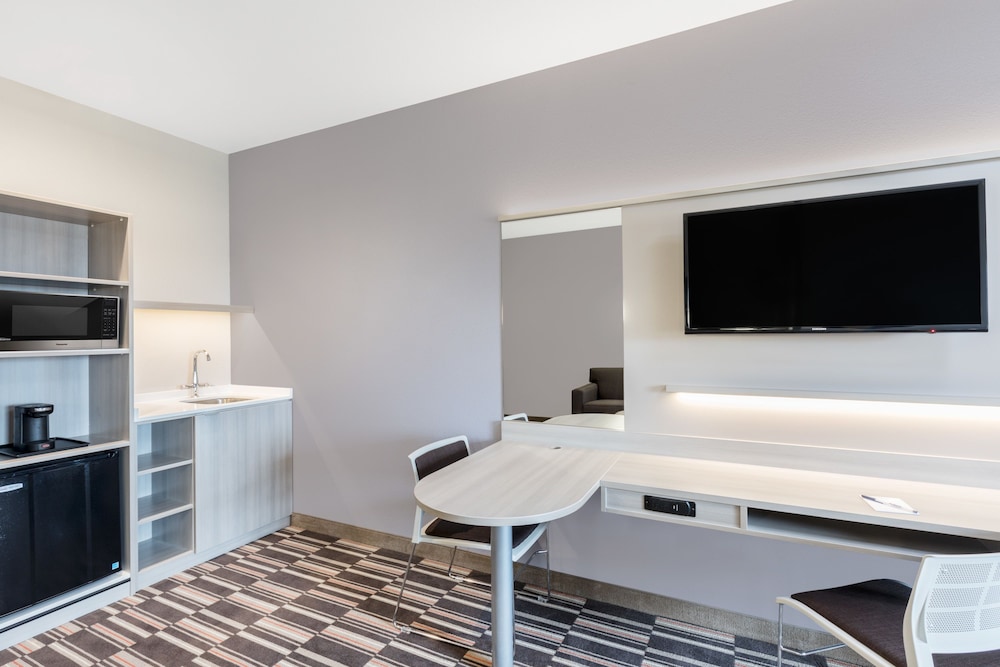 Microtel Inn And Suites By Wyndham Perry 15/41