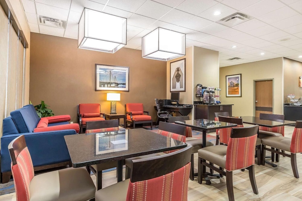 Comfort Inn Alton near I-255 35/47