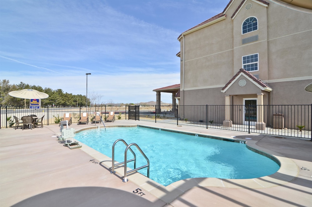 Best Western California City Inn & Suites 1/26